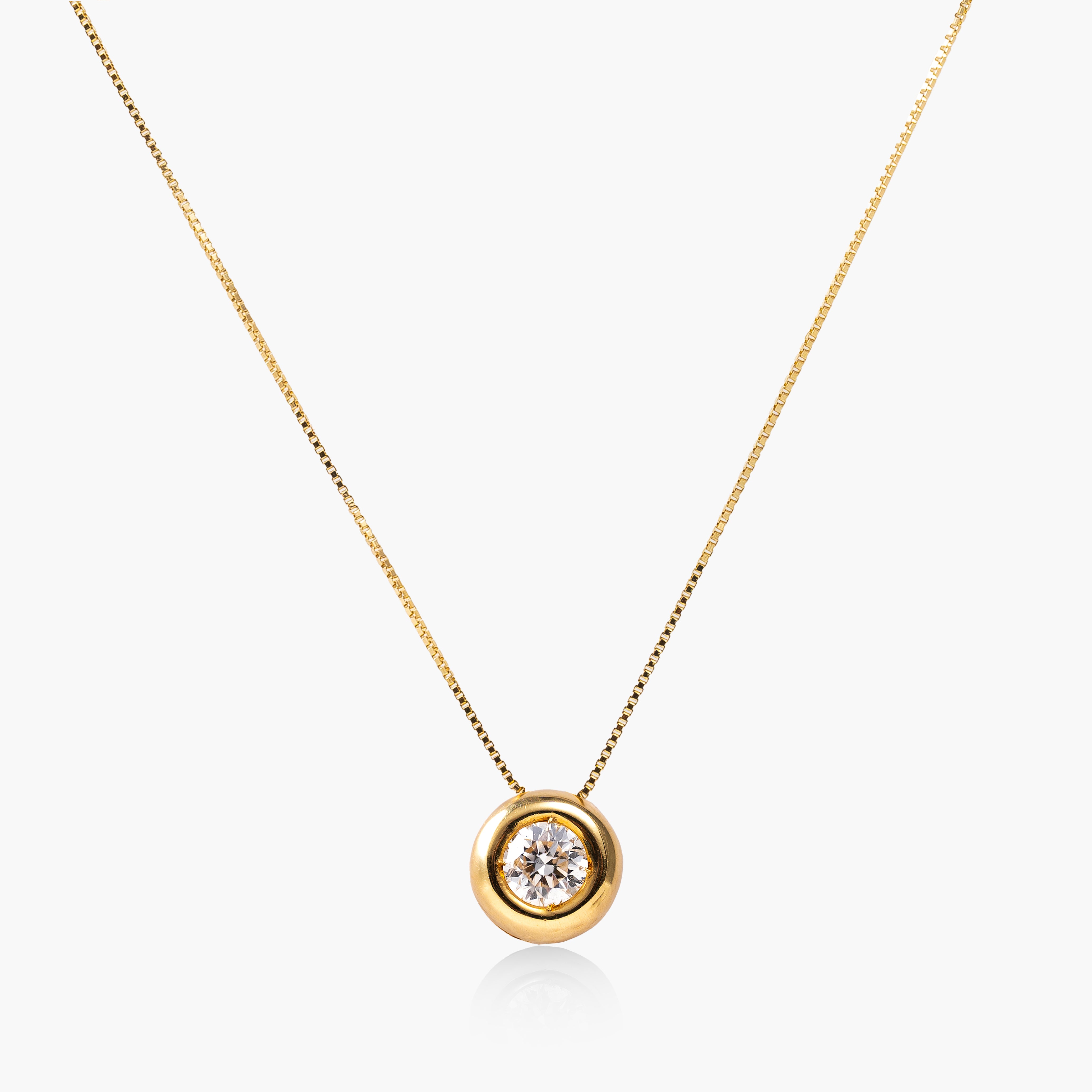 Round Gold Spotlight Diamond Necklace