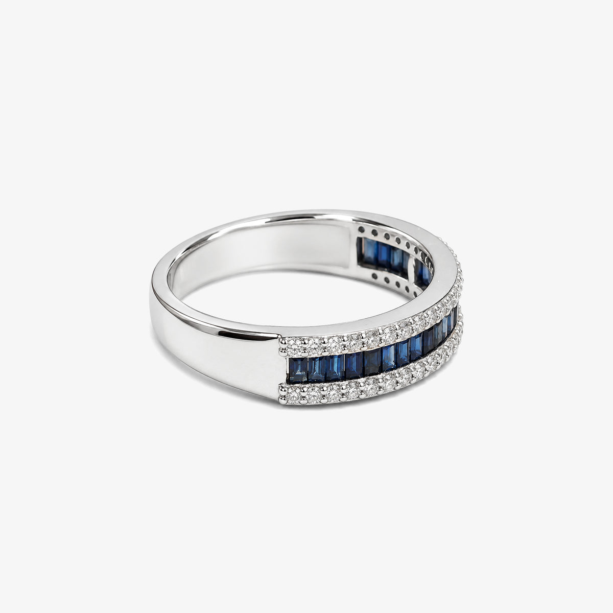 Inel din aur 18K cu safire și diamante (0,74 + 0,32 ct)