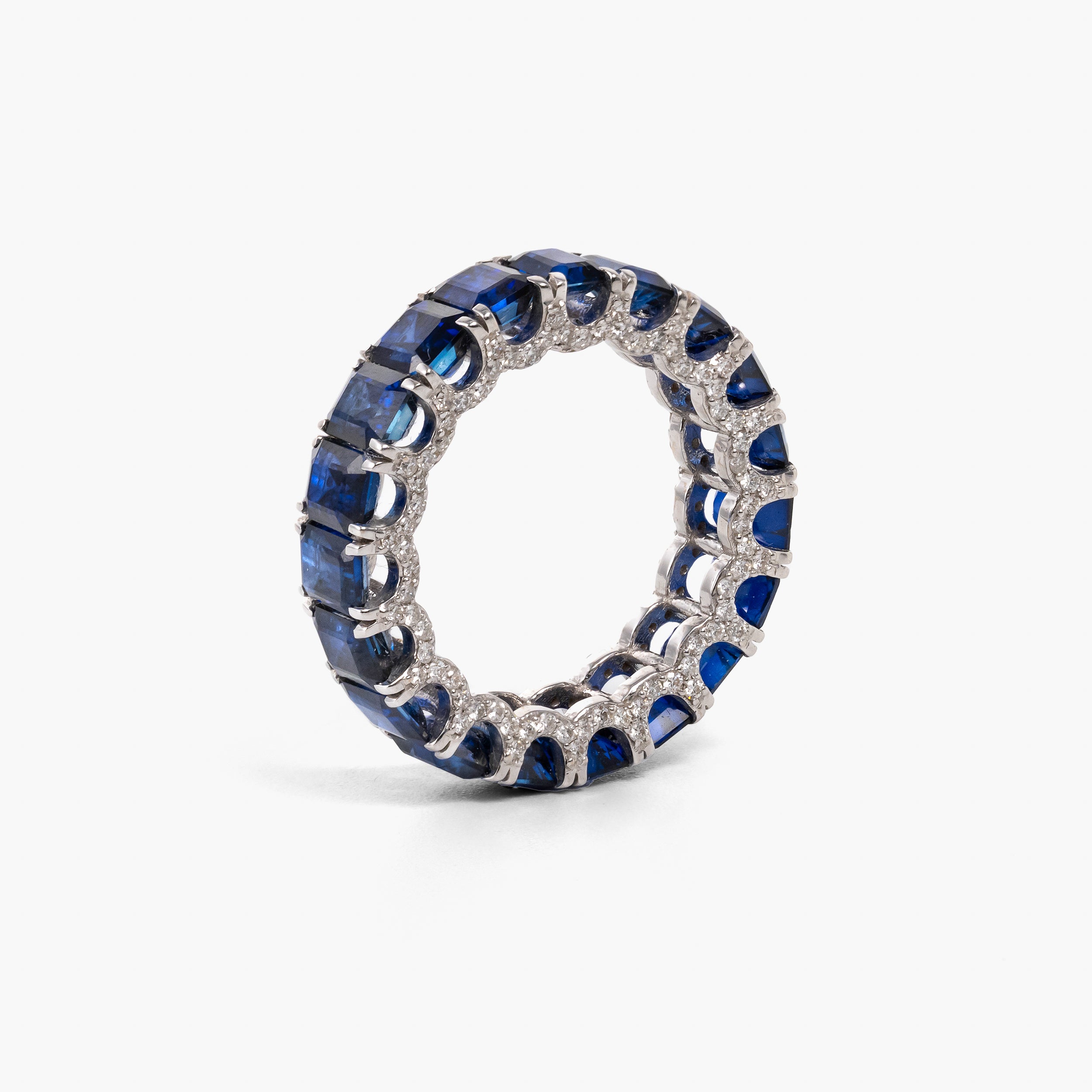 Inel aur 18k cu safire 10.46 ct si diamante