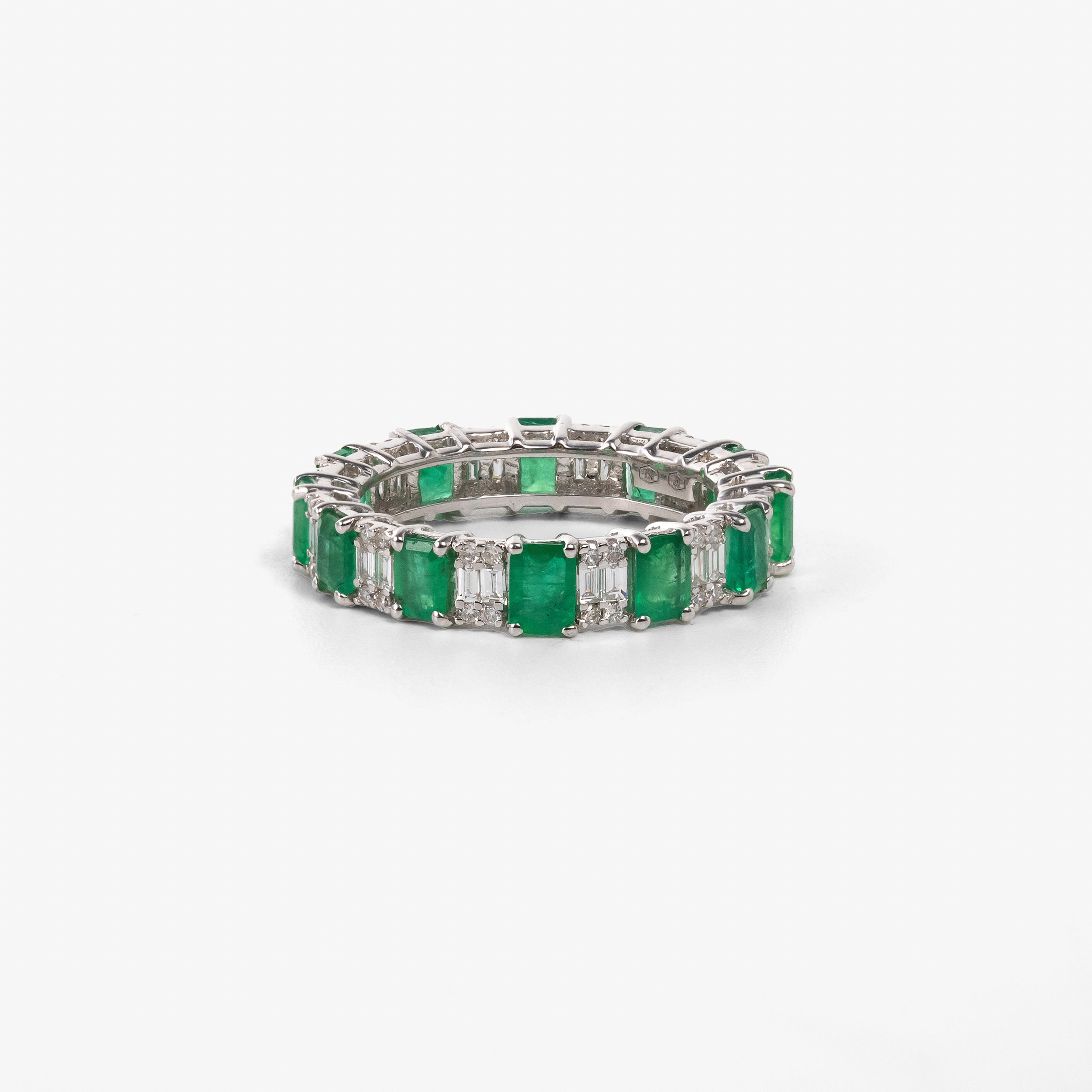 Inel eternity aur 18k cu smaralde 2.68 ct si diamante