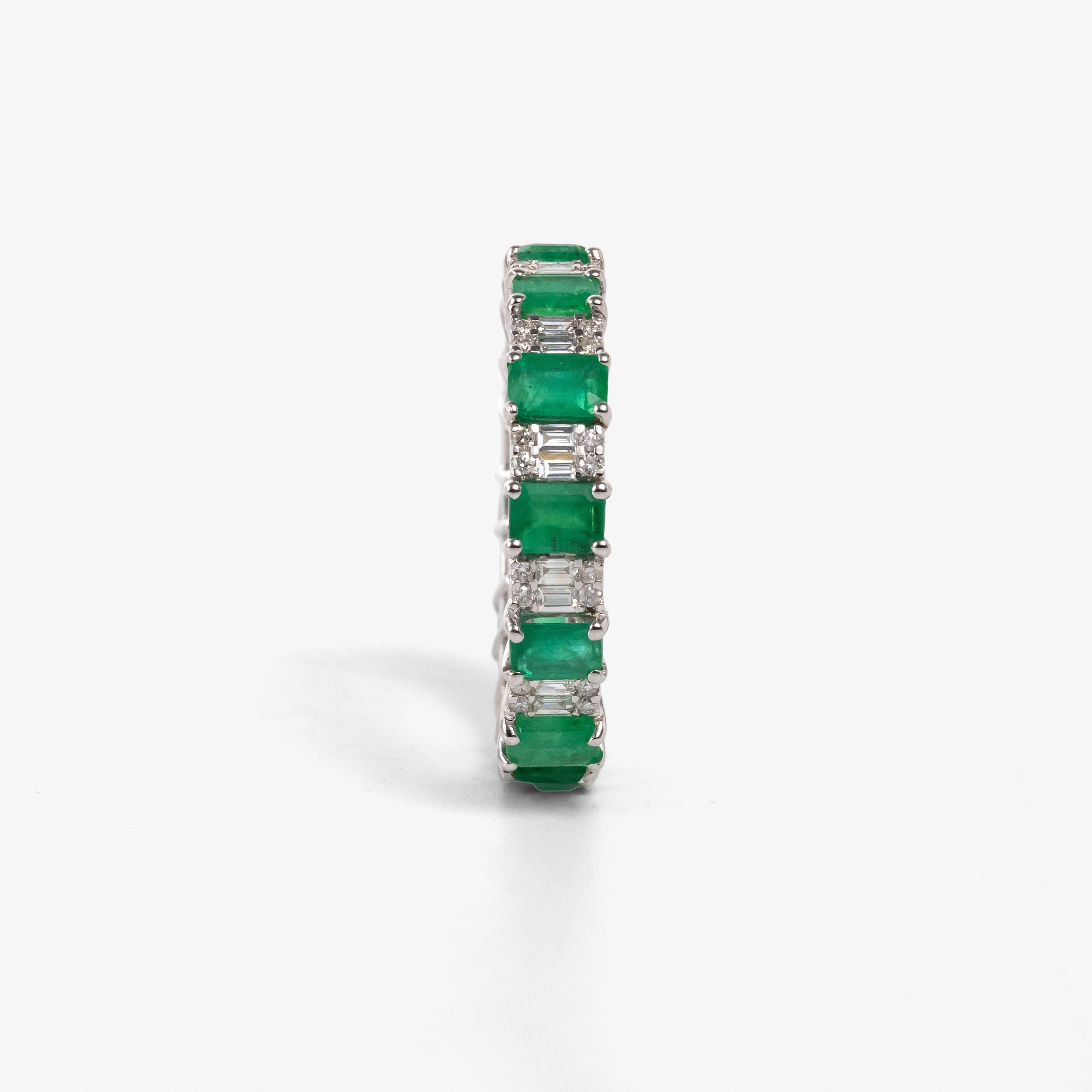 Inel eternity aur 18k cu smaralde 2.68 ct si diamante