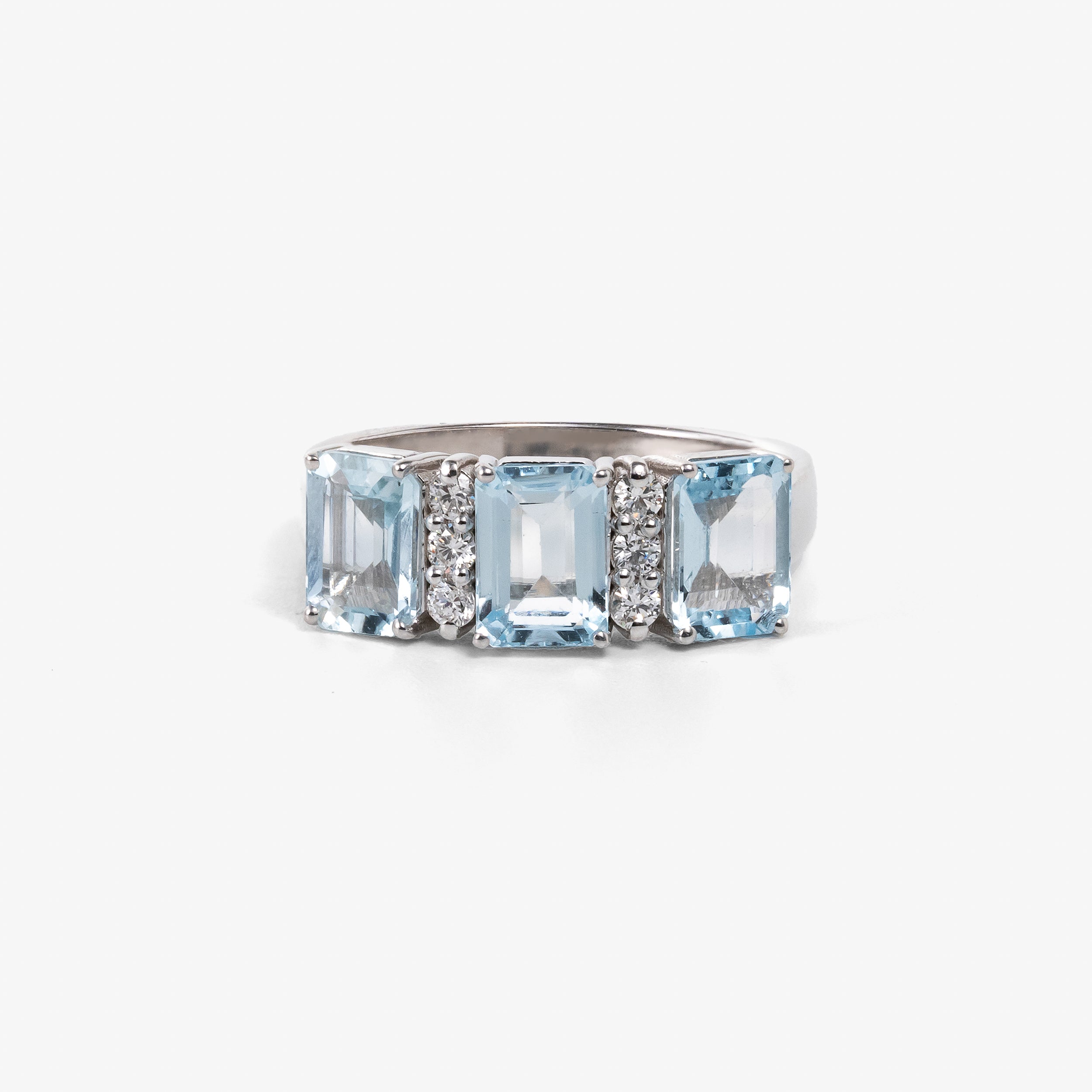 Inel aur 18k cu aquamarine 2.76 ct si diamante