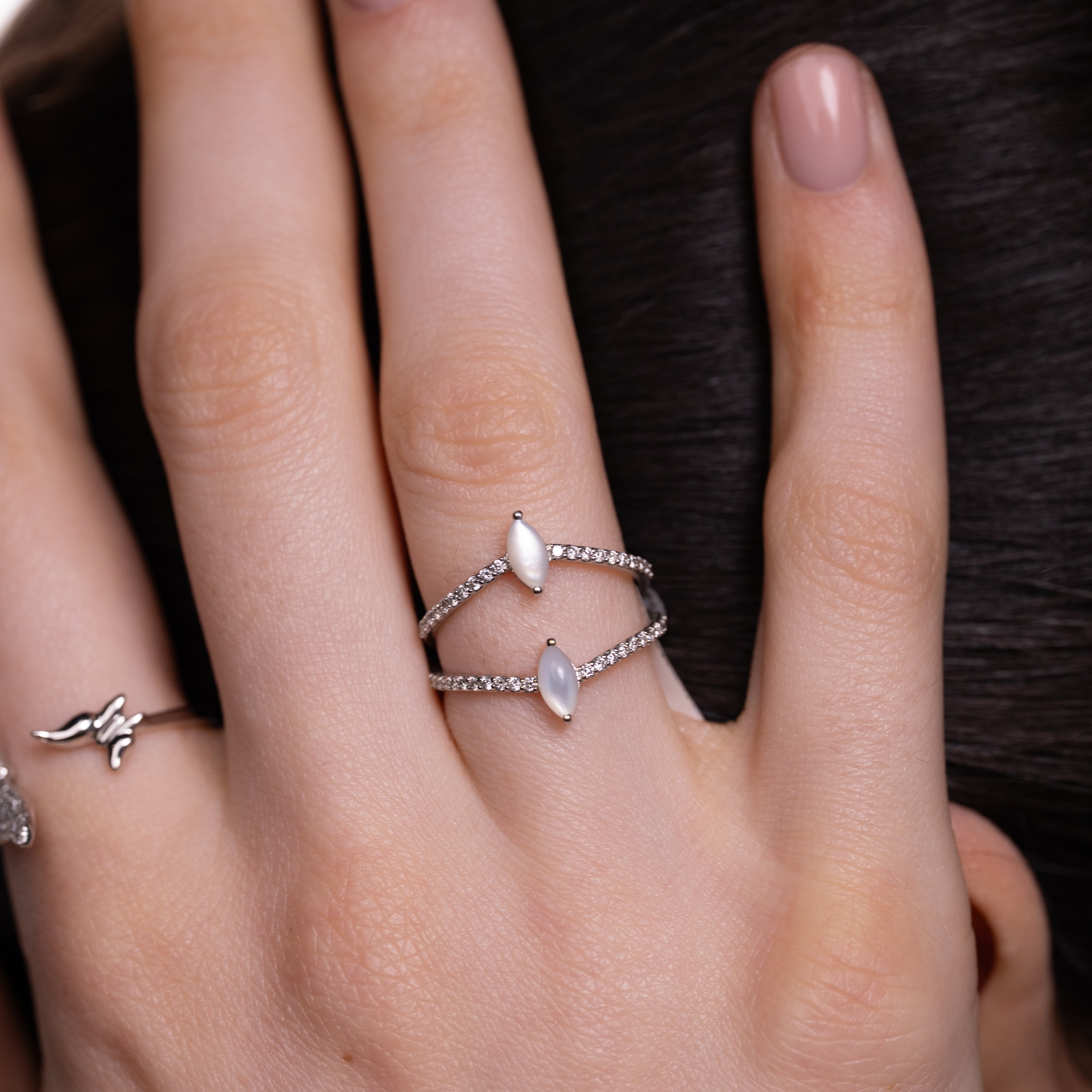 Inel aur 18k cu sidef si diamante