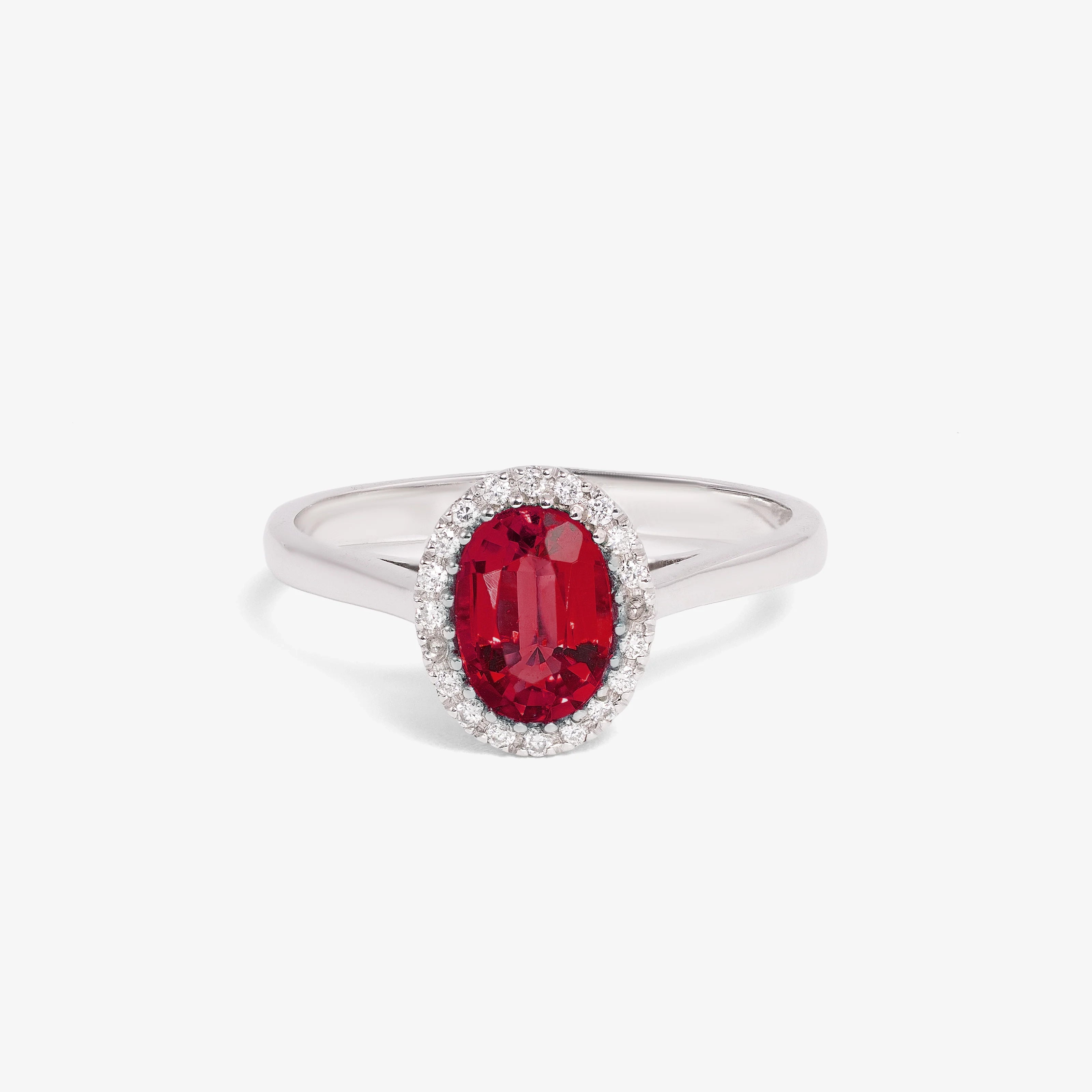 Ring with rubies and diamonds