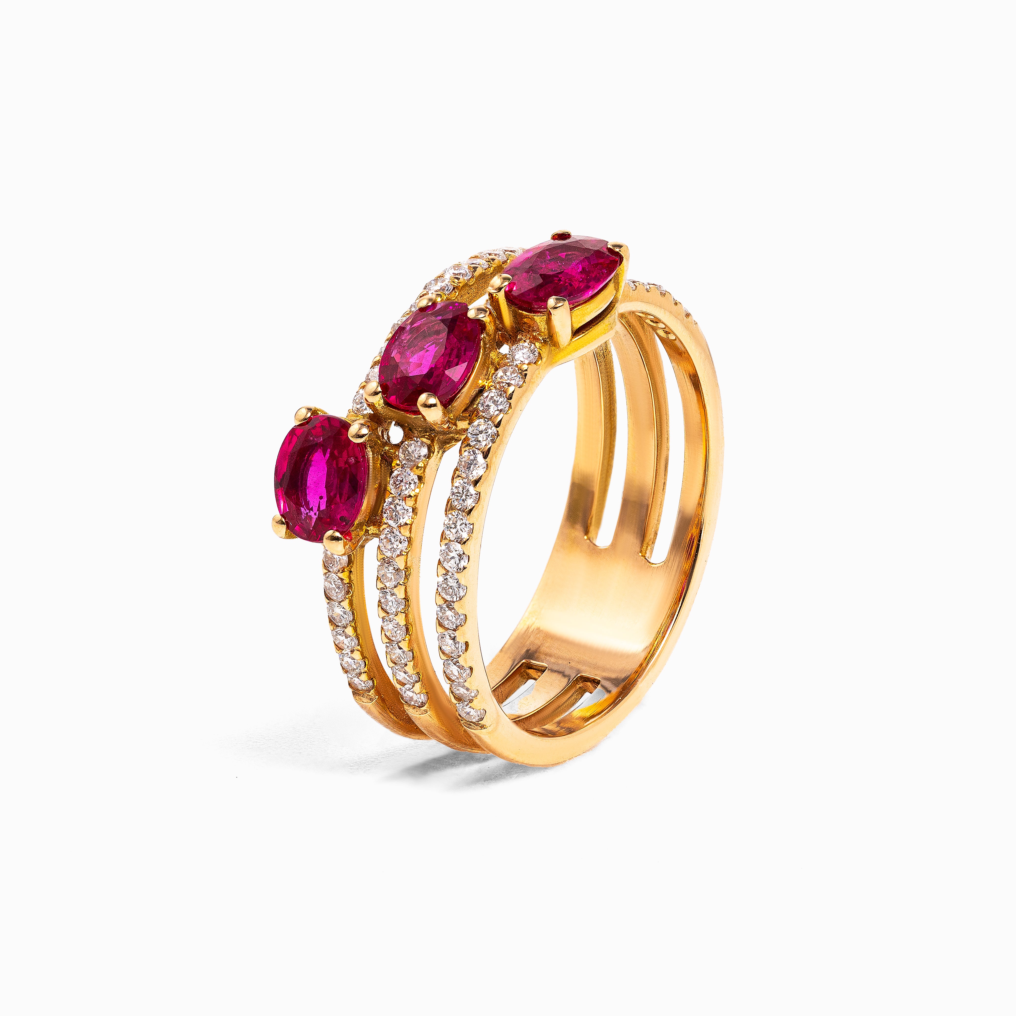 Inel aur 18k cu rubine 1.16 ct si diamante