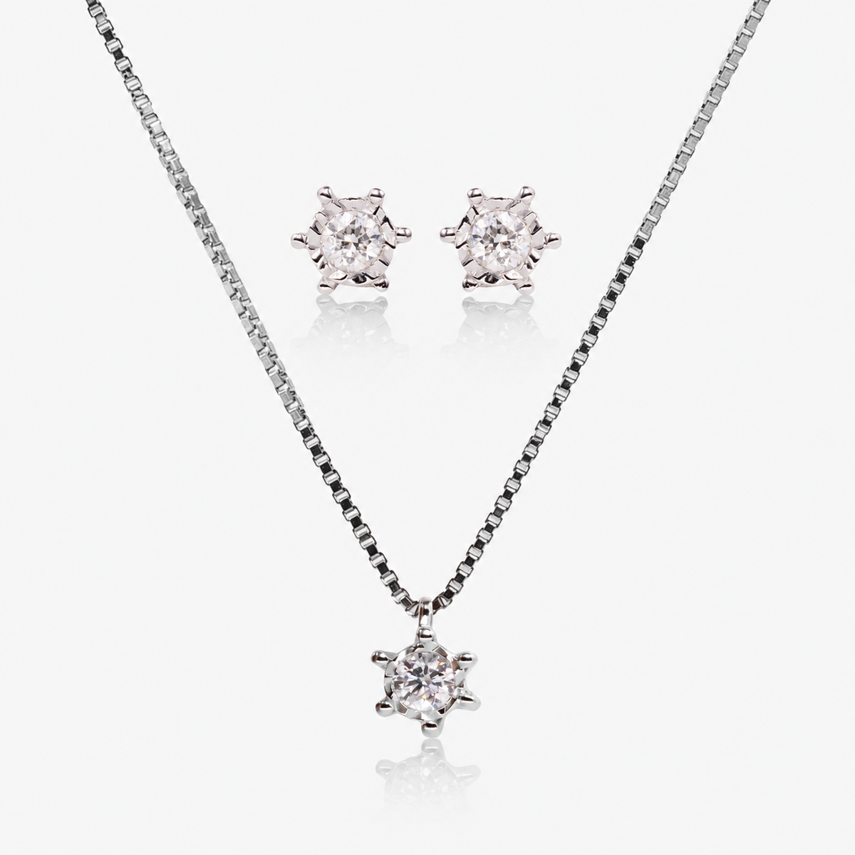Set cercei și colier din aur 18K cu diamante – Star