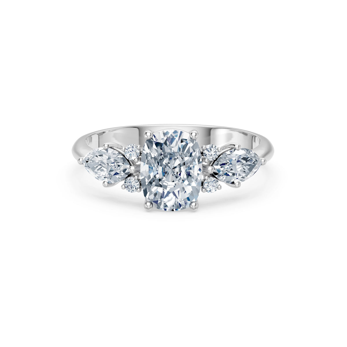 Inel de Logodnă din Aur cu Diamant Central Cushion și Diamante Laterale 2,17 CT