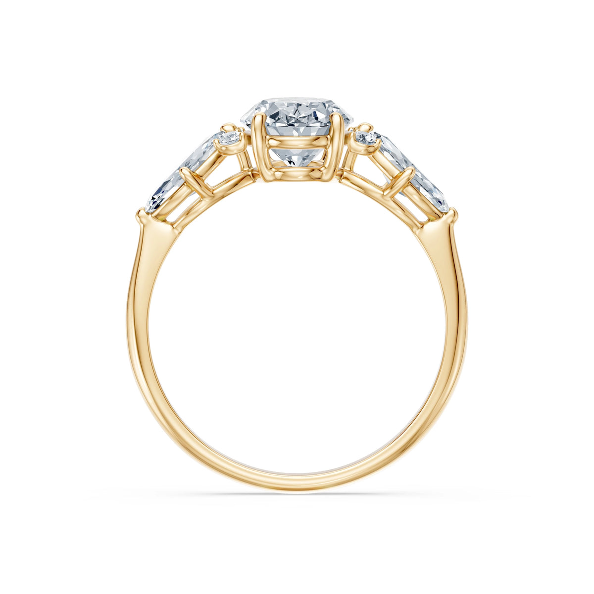 Inel de Logodnă din Aur cu Diamant Central Oval și Diamante Laterale 2,17 CT