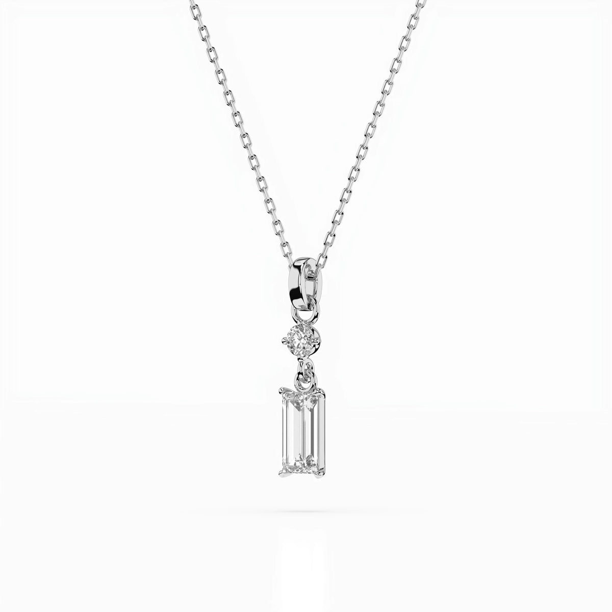 Colier din Aur cu Diamante, Forma Baguette, 0,34 CT