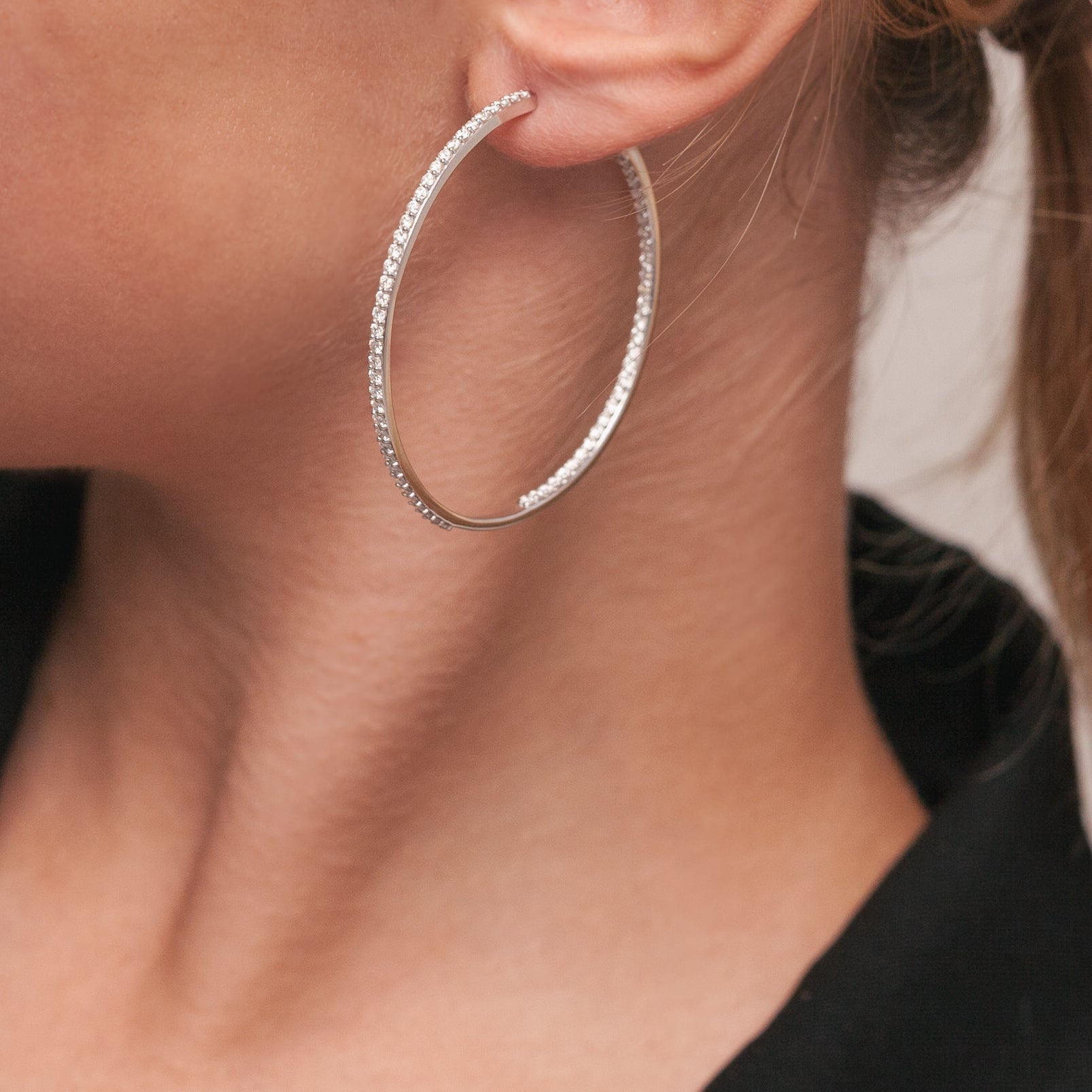 Diamond Hoops Earrings-Comercianti De Diamante