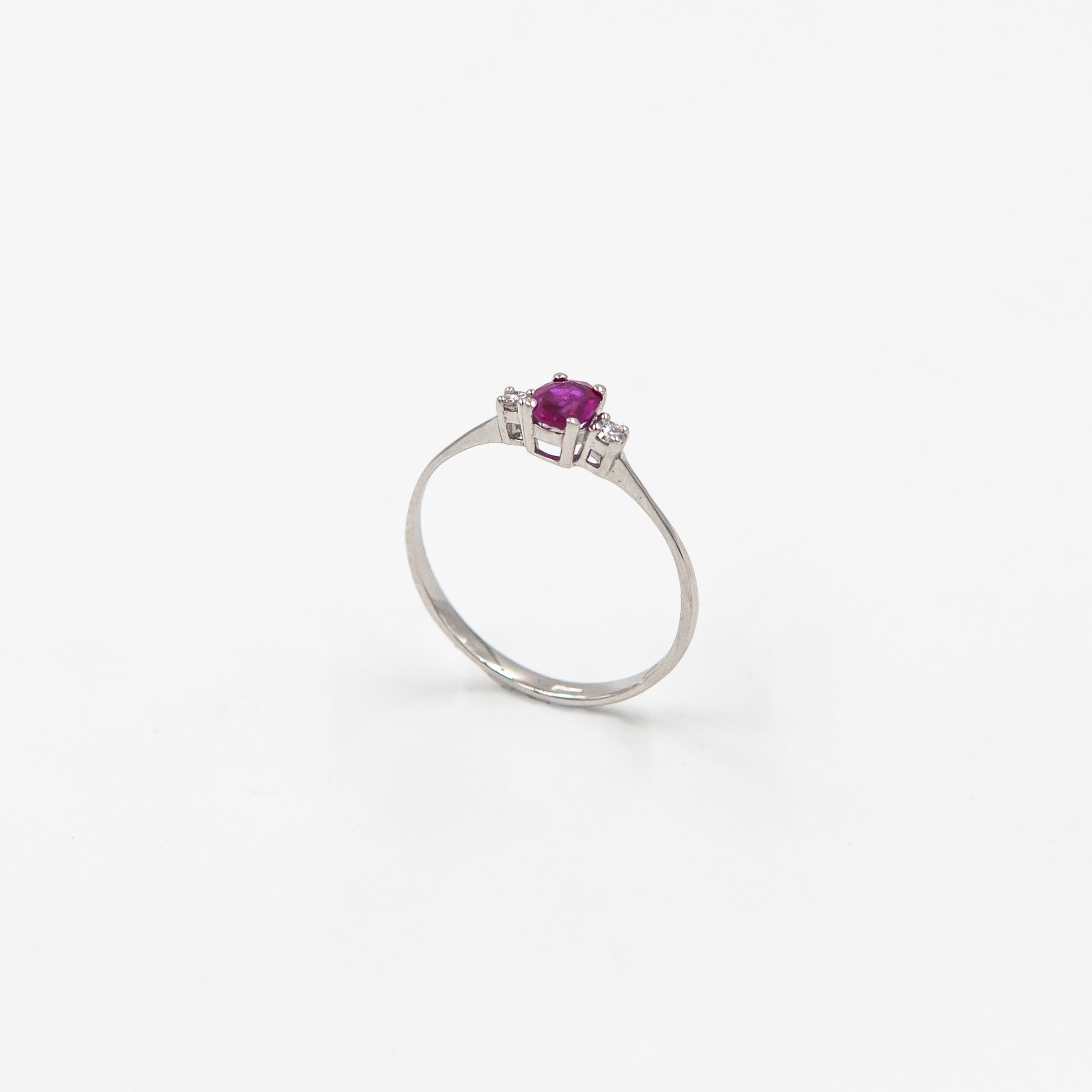 Inel aur 18k cu rubin 0.42 ct si diamante