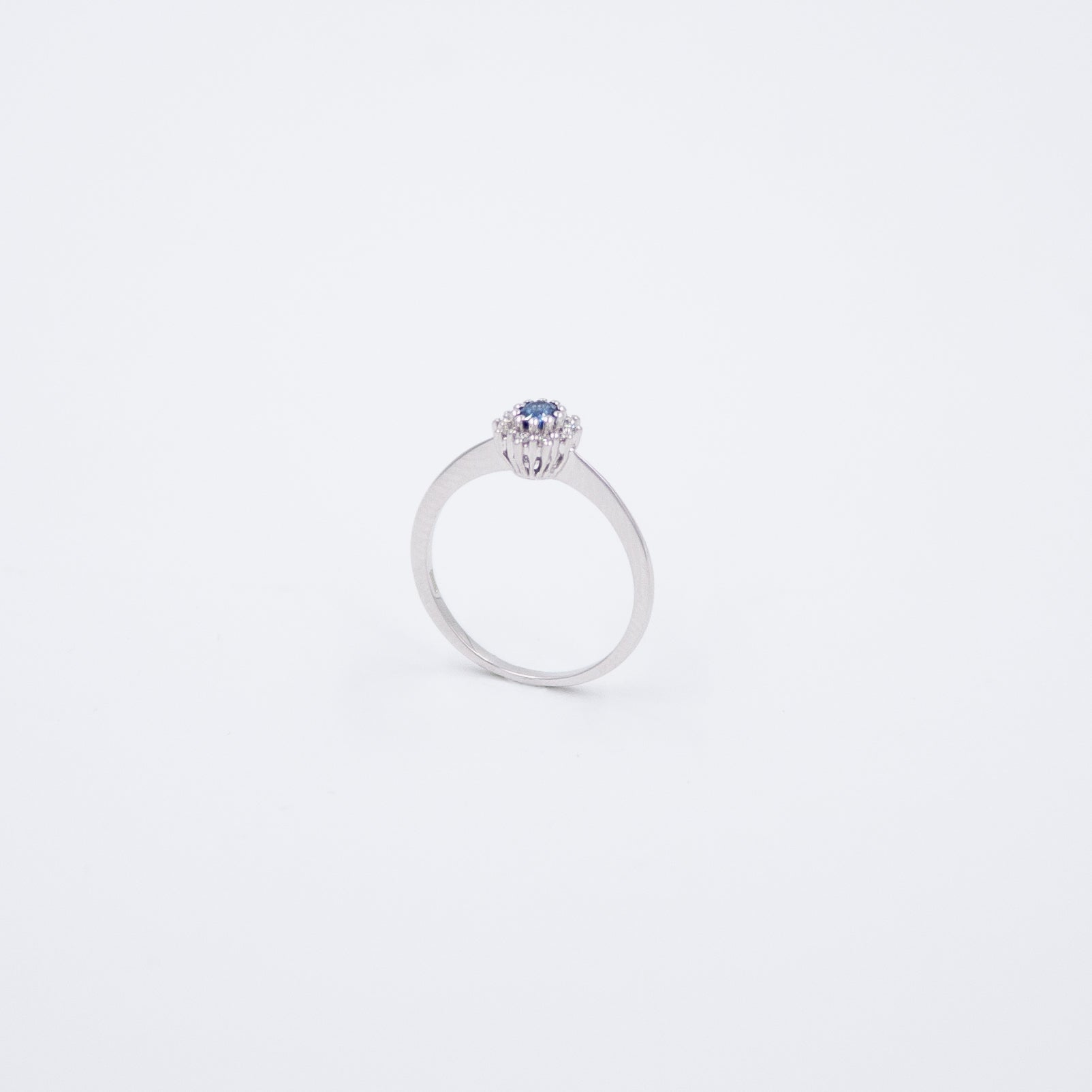 Inel aur 18k cu safir 0.25 ct si diamante