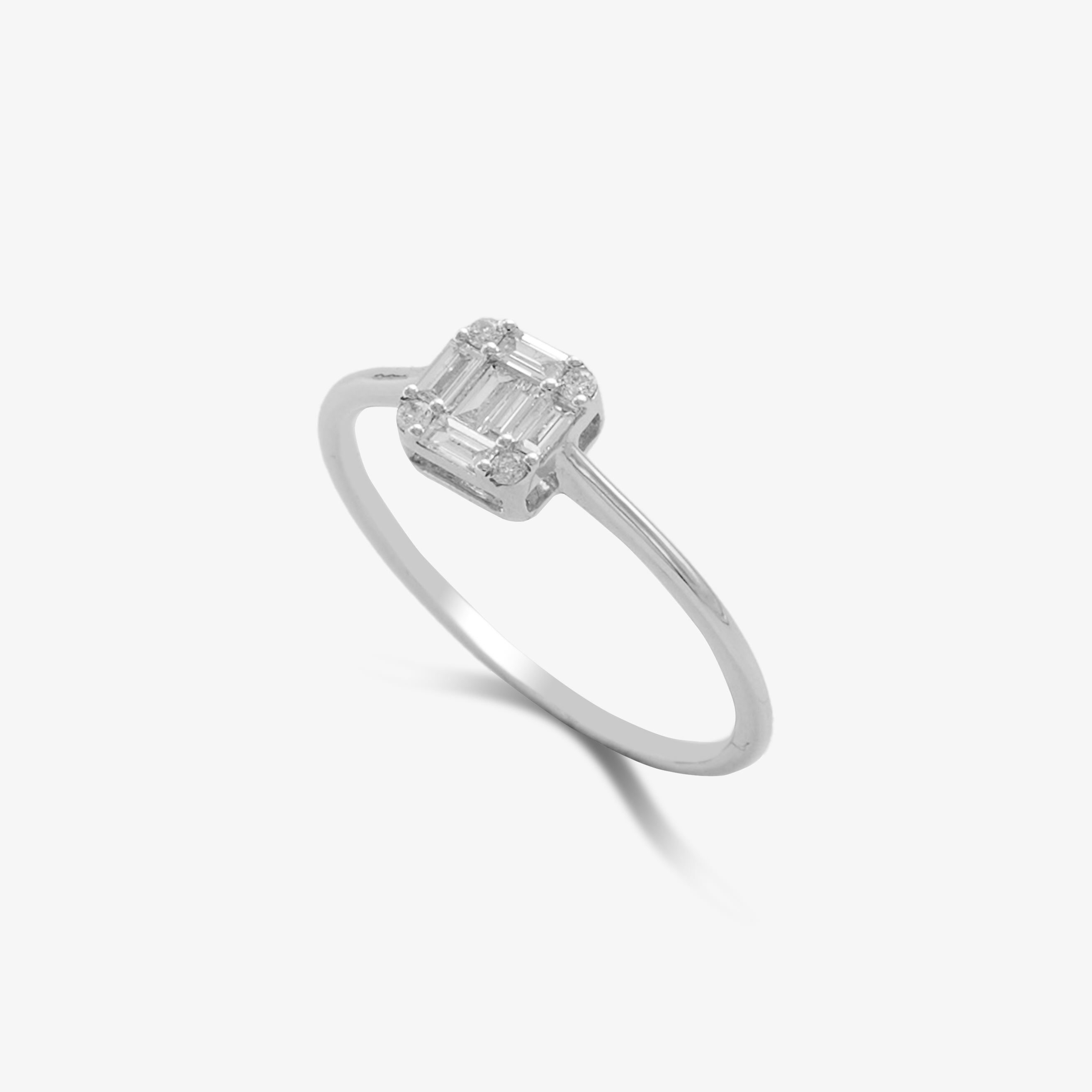 ALLIS RING WITH DIAMONDS