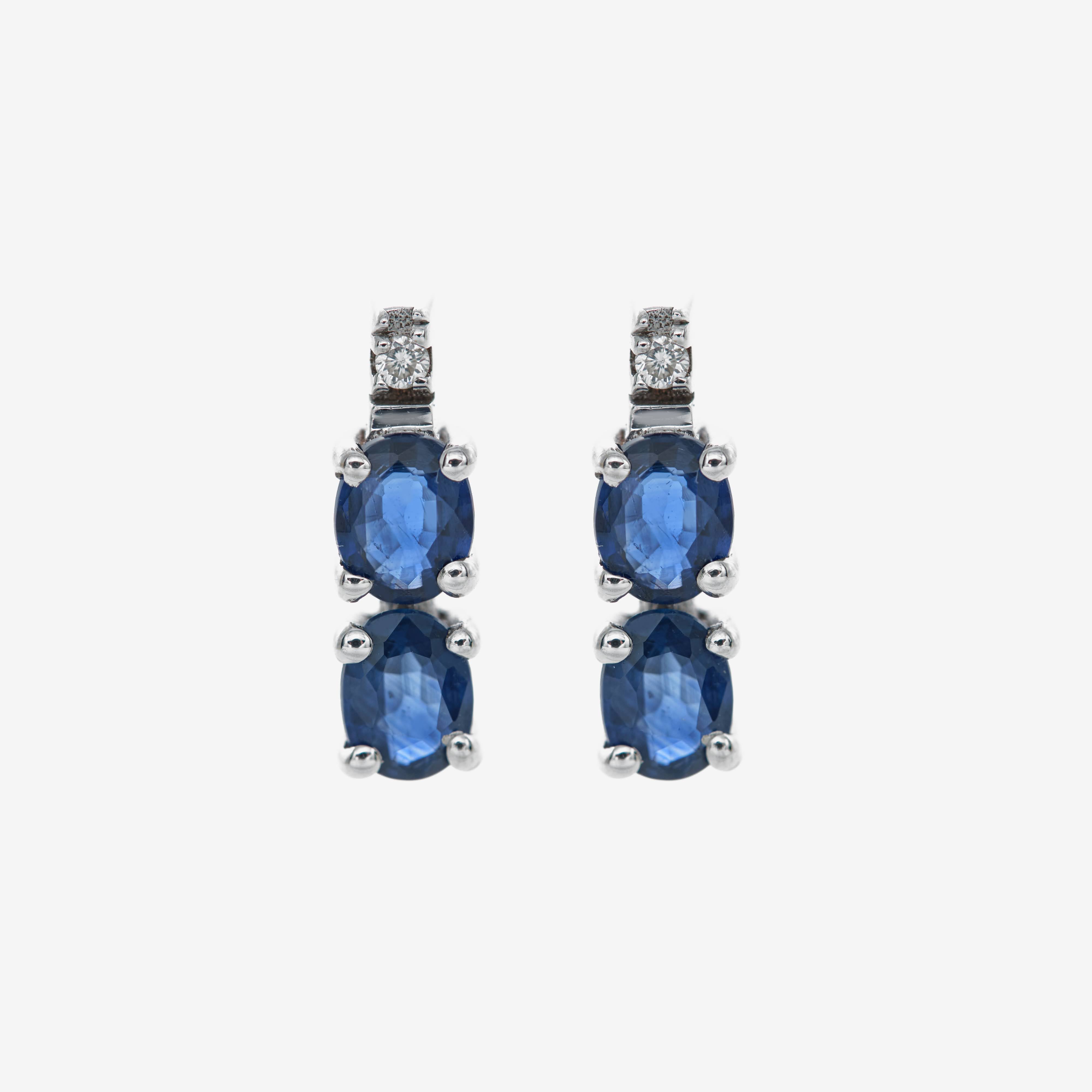 Smooth earrings with sapphires and diamonds