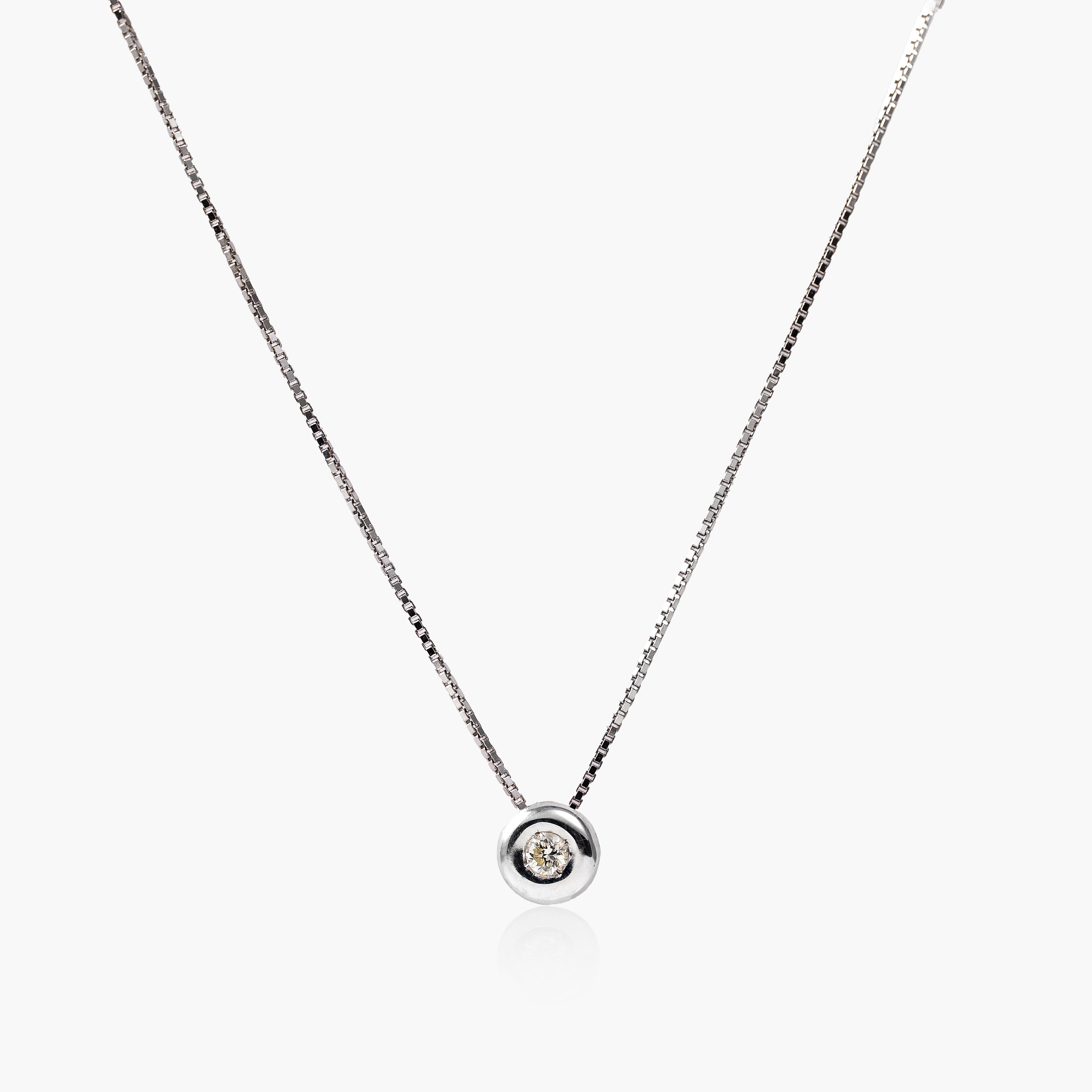 Round Spotlight Diamond Necklace