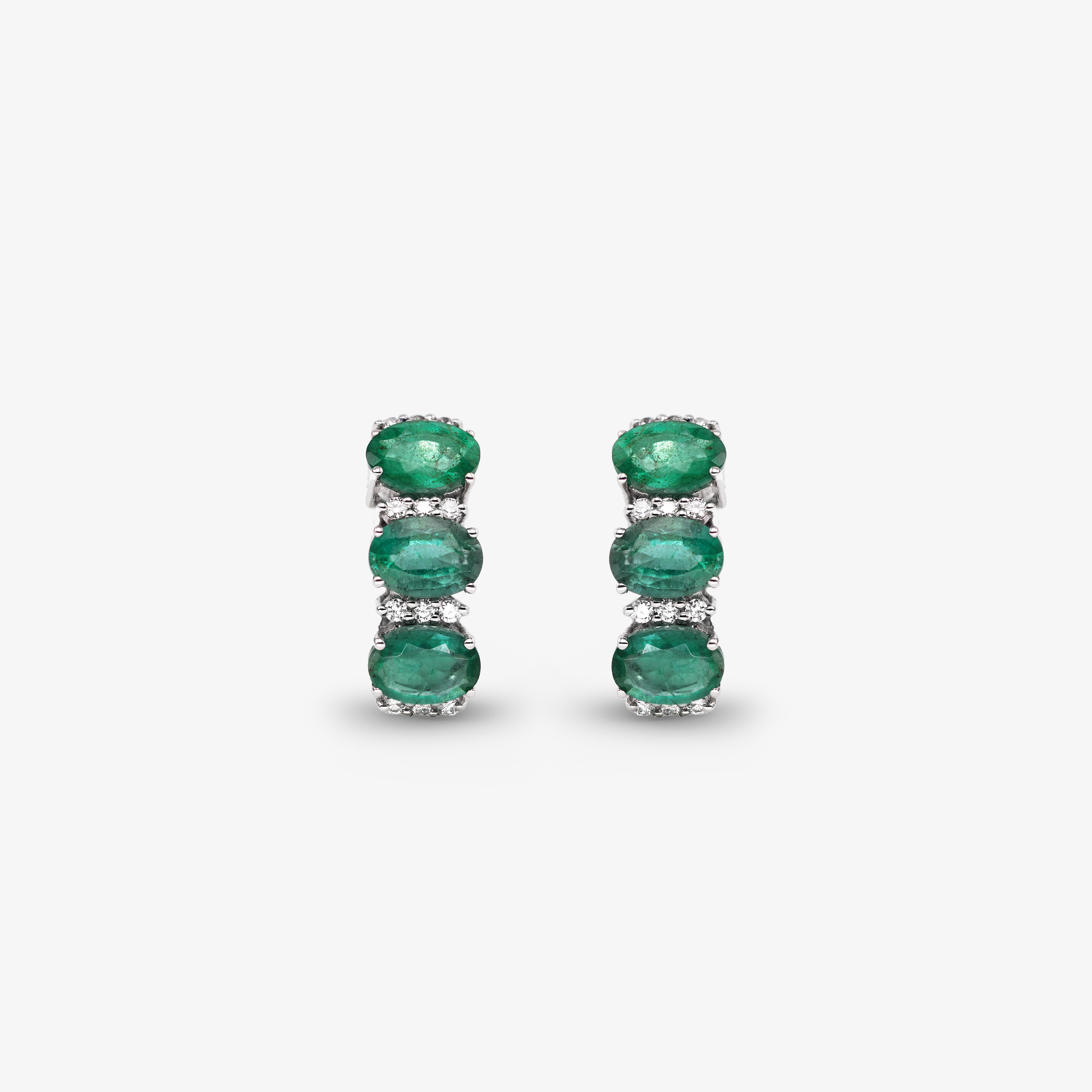 Cercei aur 18k cu smaralde 4.42 ct si diamante