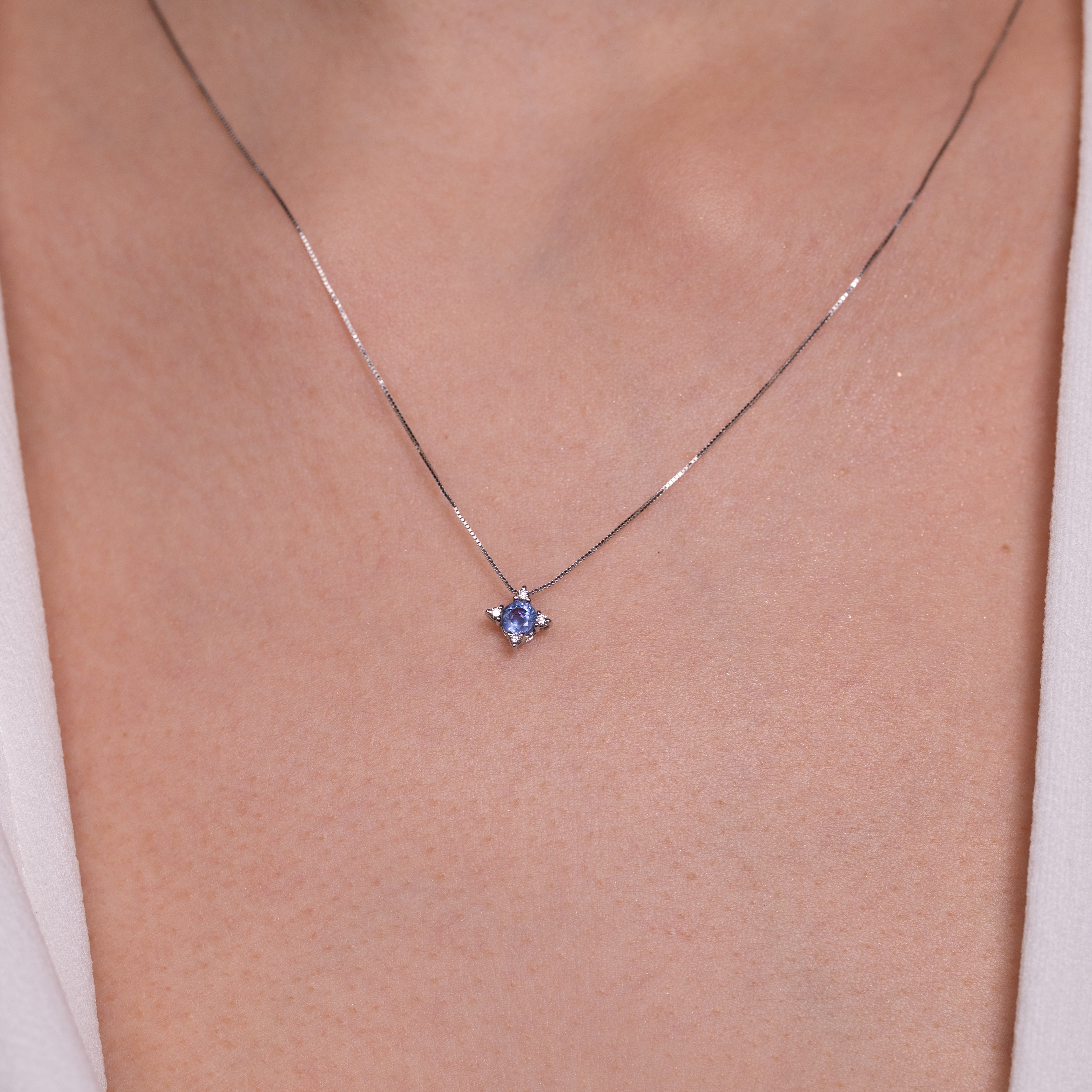 Colier aur 18k cu safir 0.38 ct si diamante
