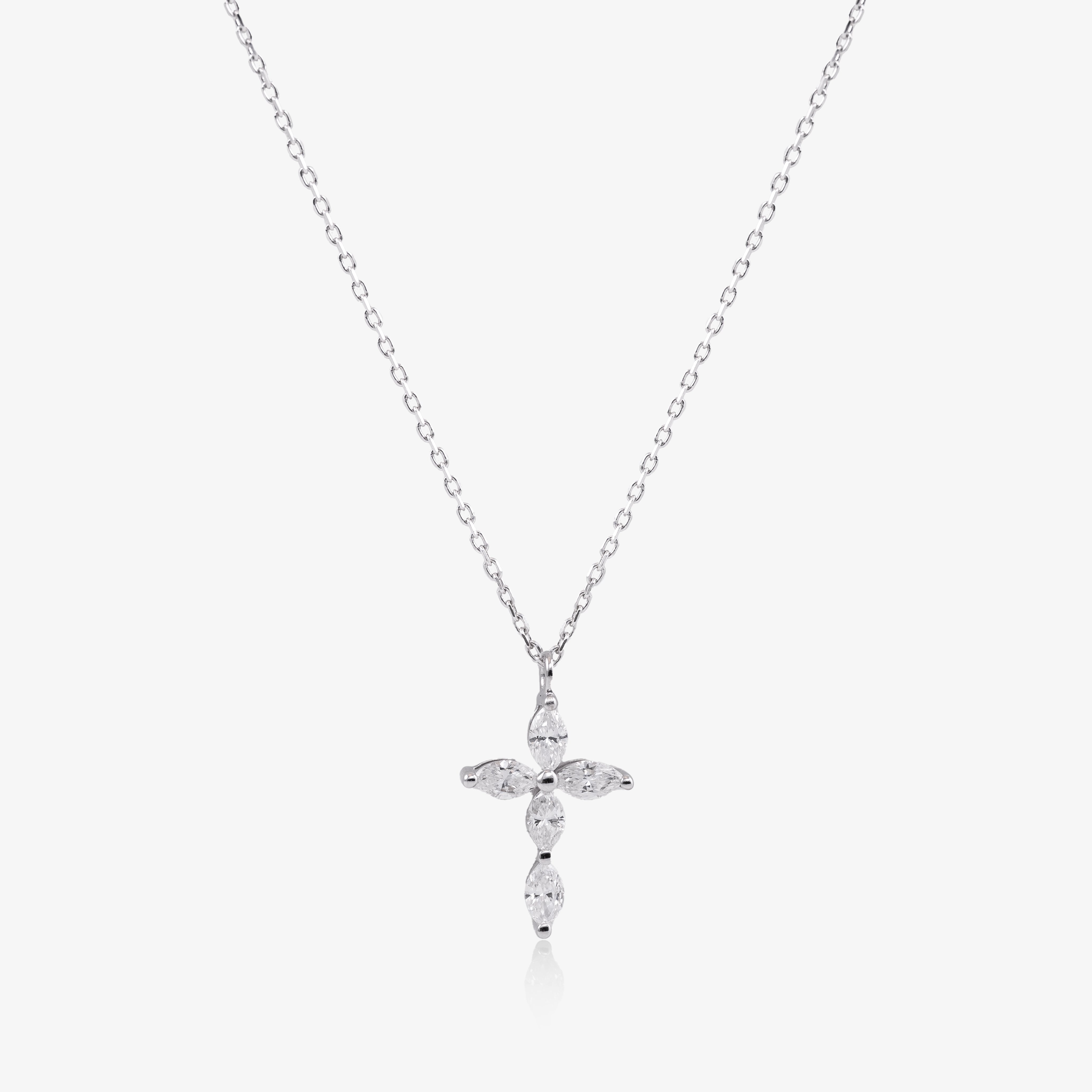 Colier cruce aur 18k cu diamante 0.40 ct