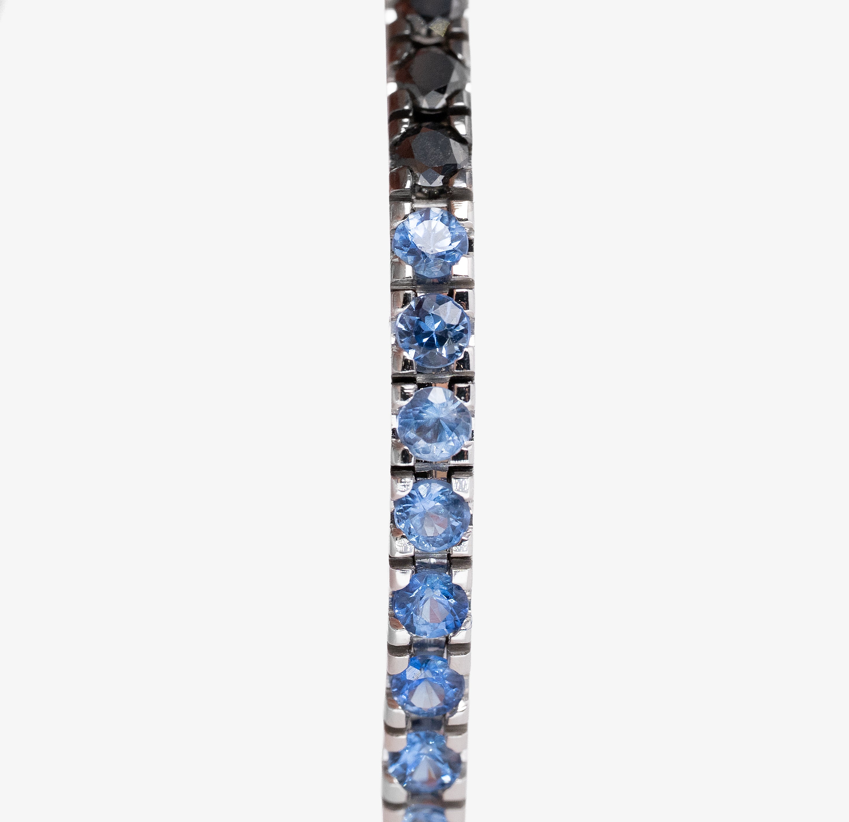 Bratara tennis cu safire 3.71ct si diamante negre