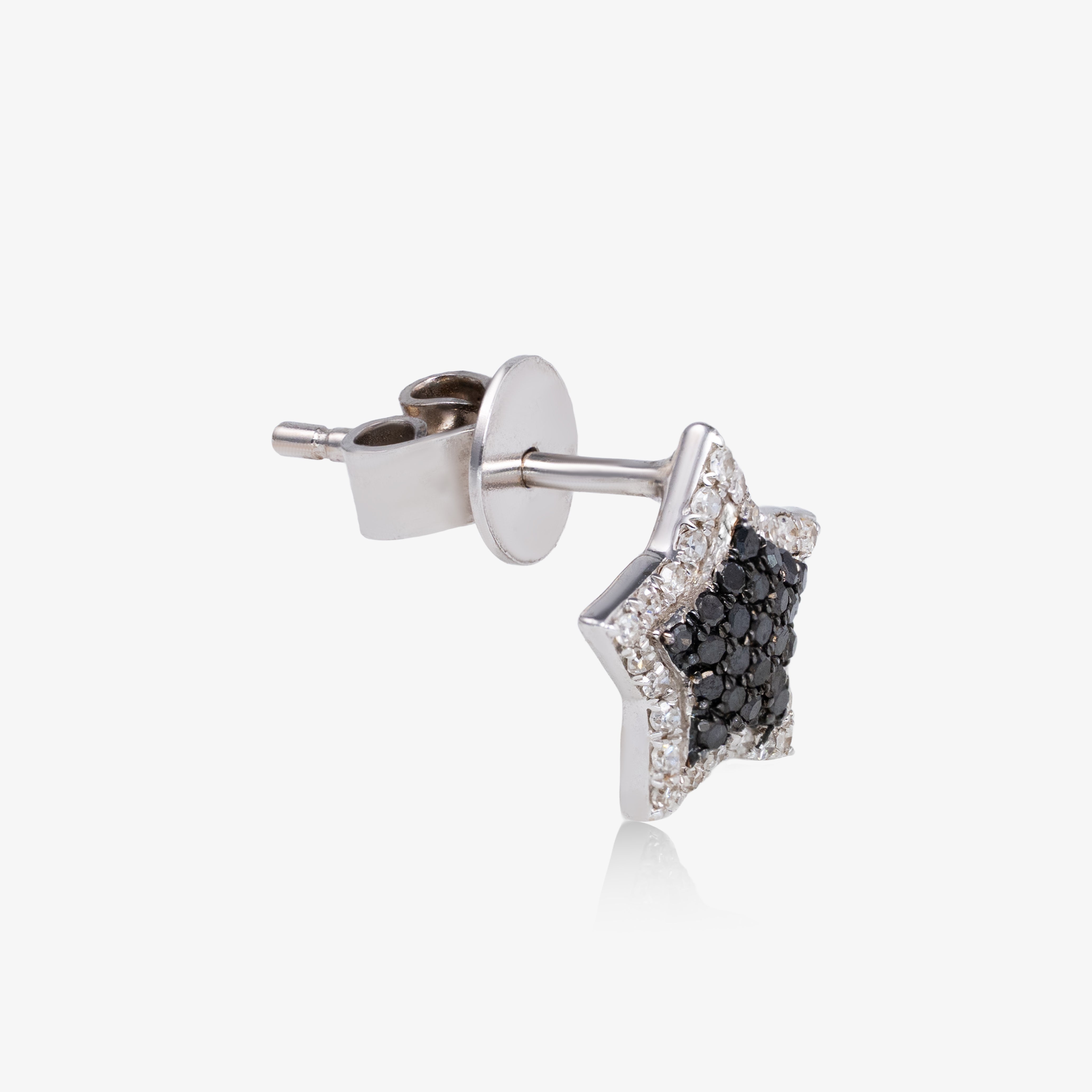 Cercei in forma de steluta din aur 18k cu diamante albe si negre