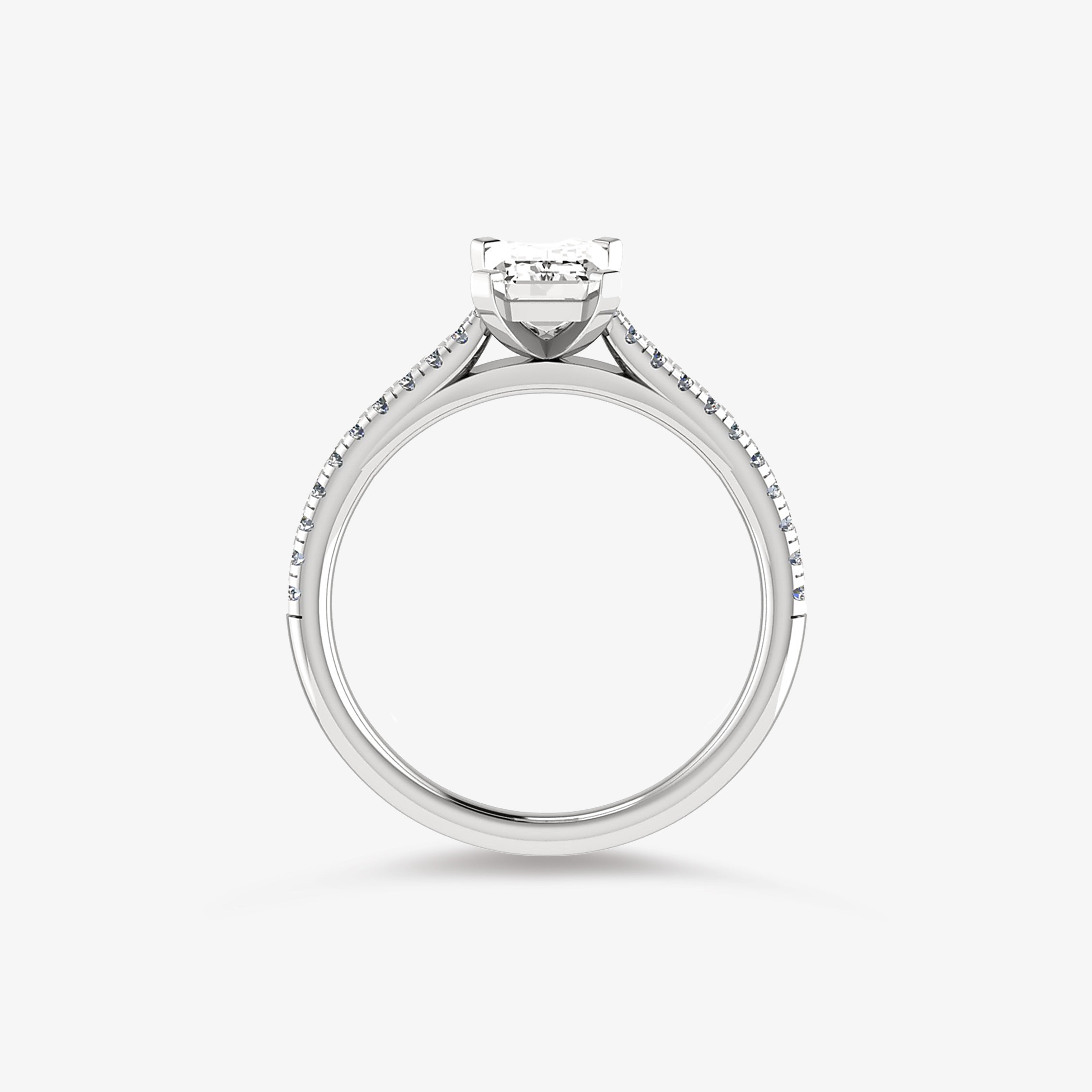 Inel de logodna cu diamant emerald cut 0.70 ct - certificat GIA