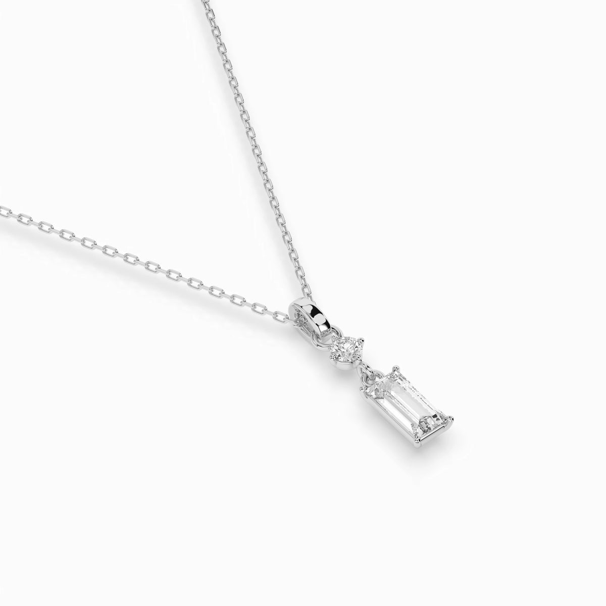 Colier din Aur cu Diamante, Forma Baguette, 0,34 CT