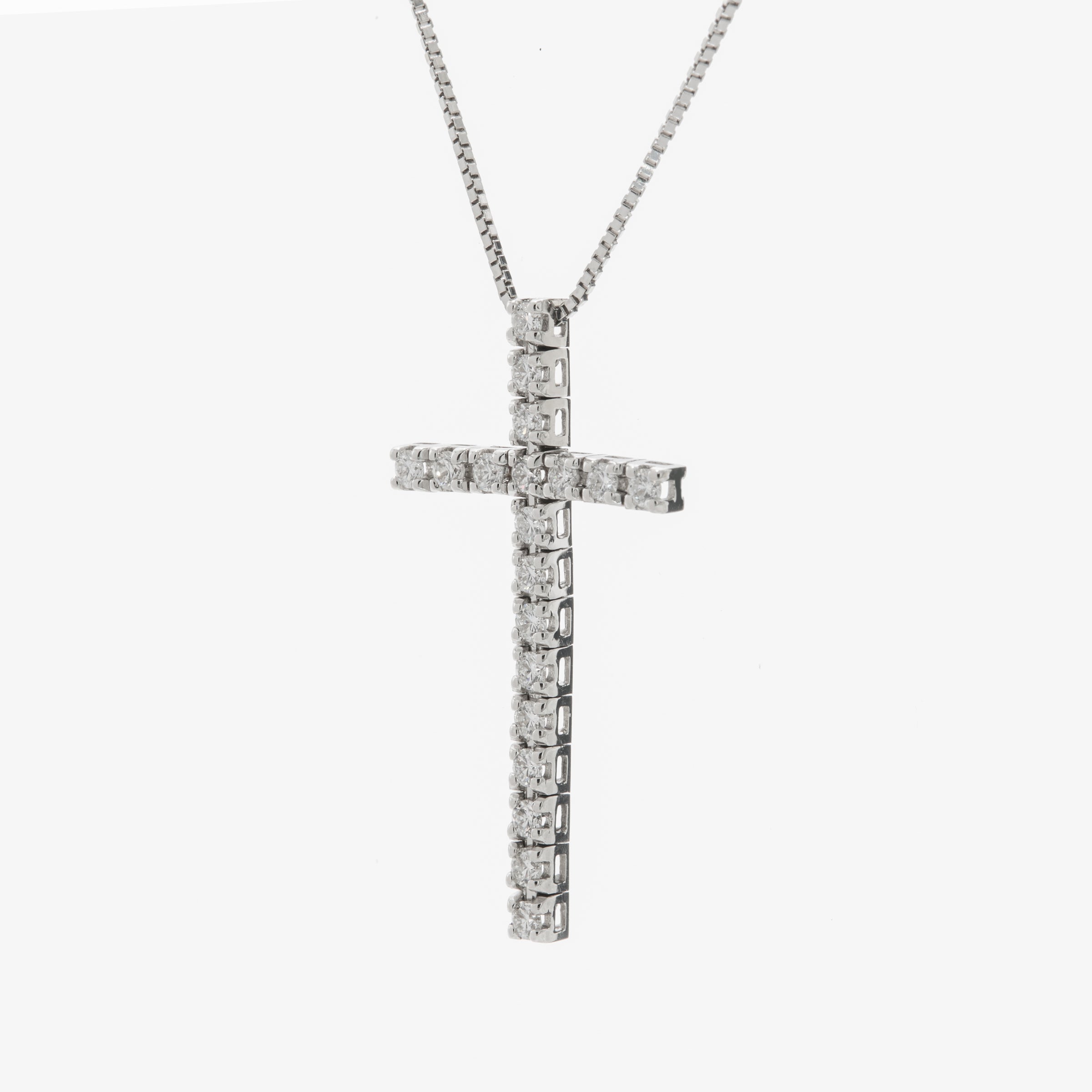 Colier cruce aur 18k  cu diamante 0.25 ct