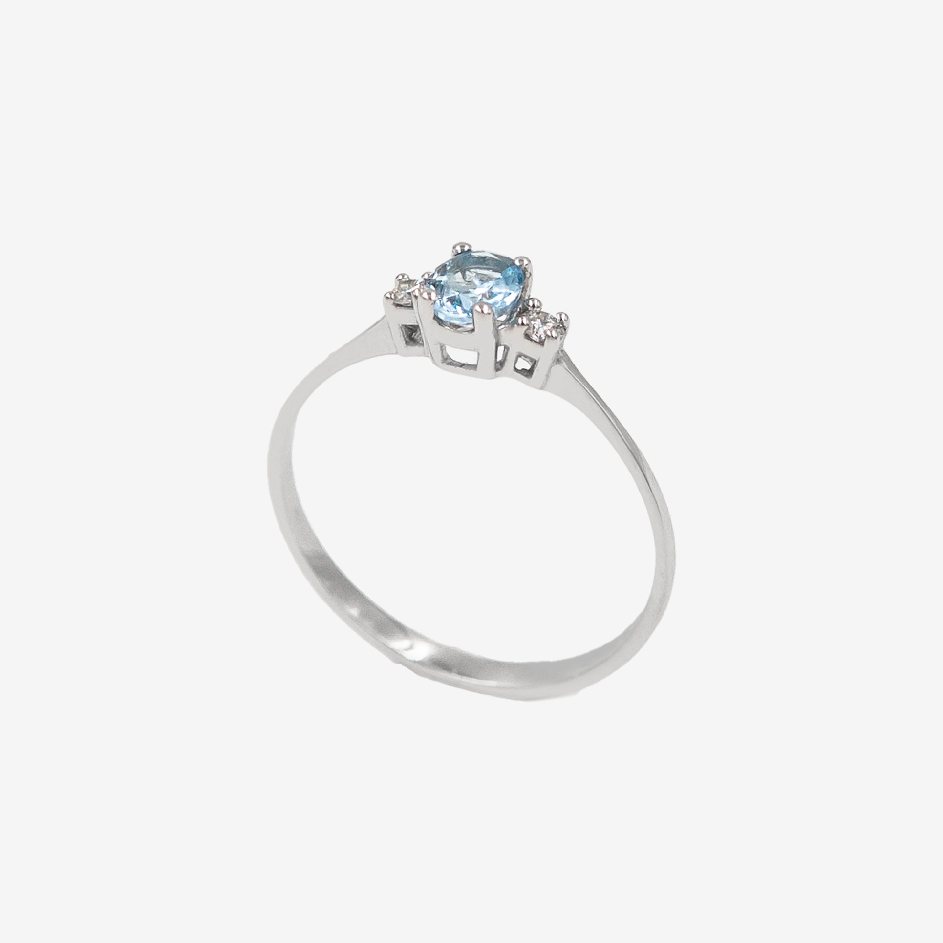 Inel aur 18k cu aquamarin 0.27 ct si diamante