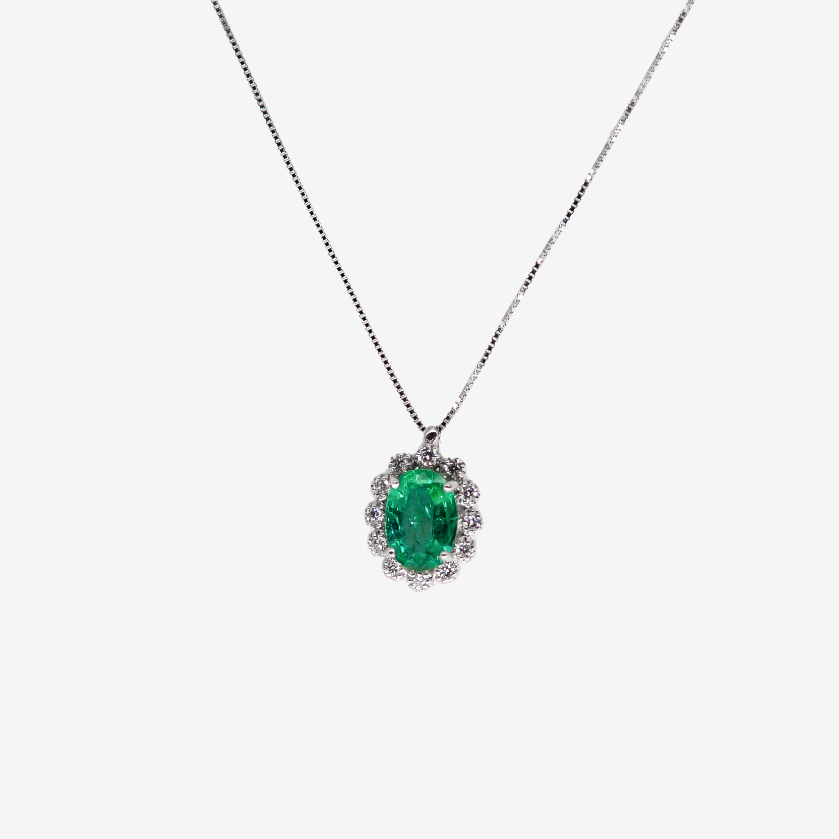 Colier aur 18k cu smarald 0.78 ct si diamante