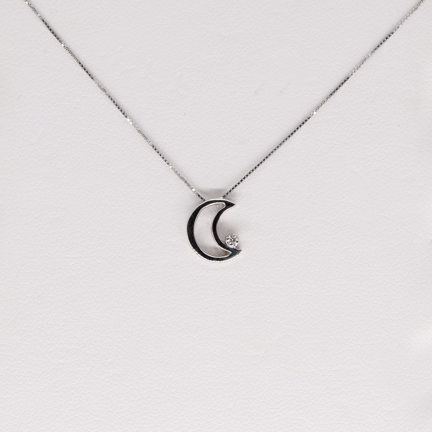 Colier moon cu diamant