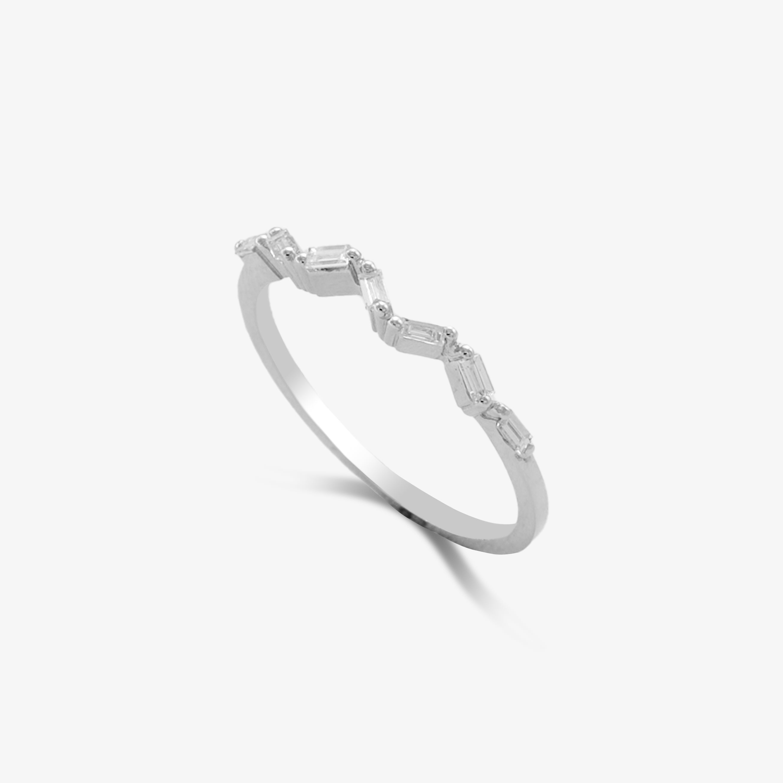 SEMI-ETERNITY BAGUETTE RING