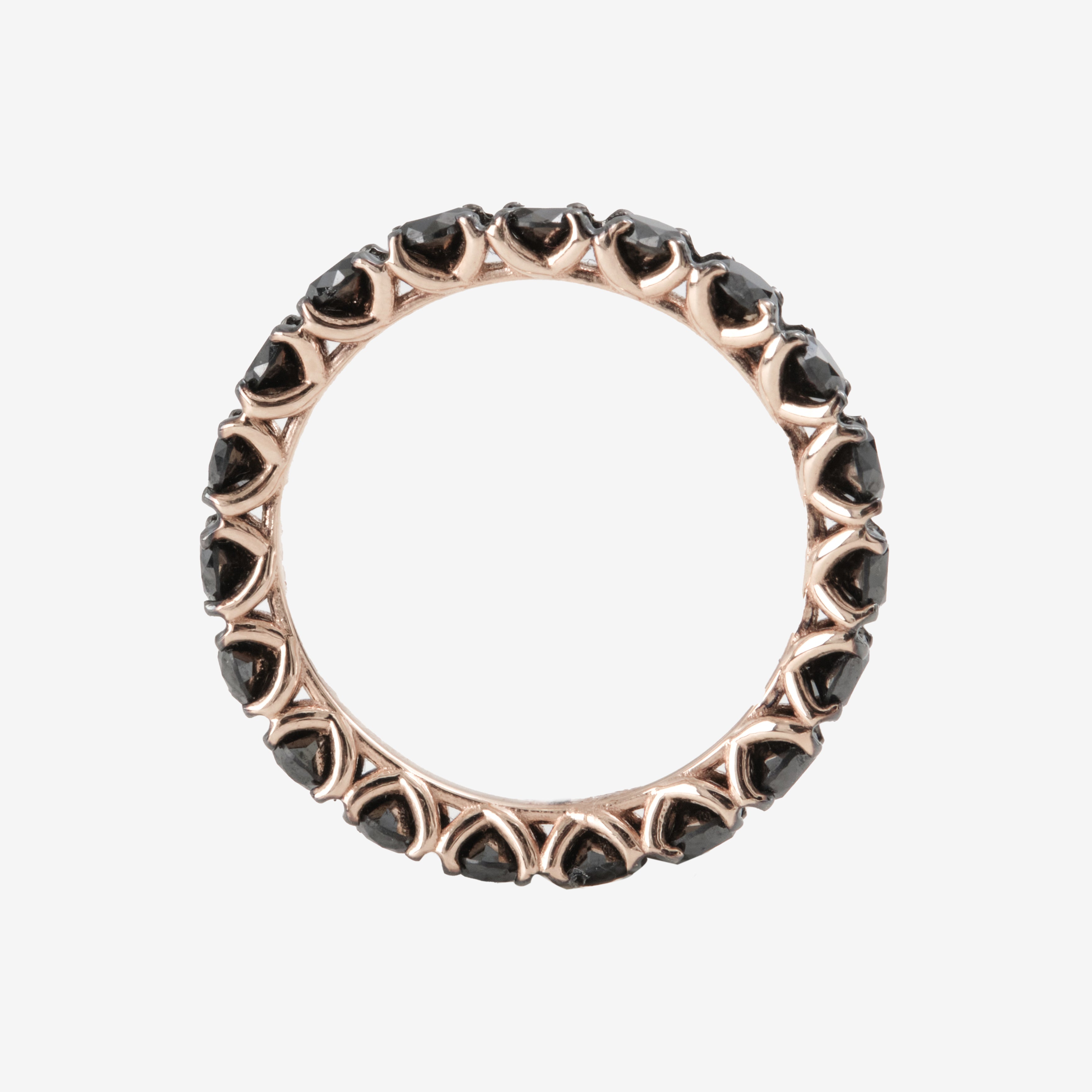 Inel eternity aur 18k cu diamante negre 2.60 ct