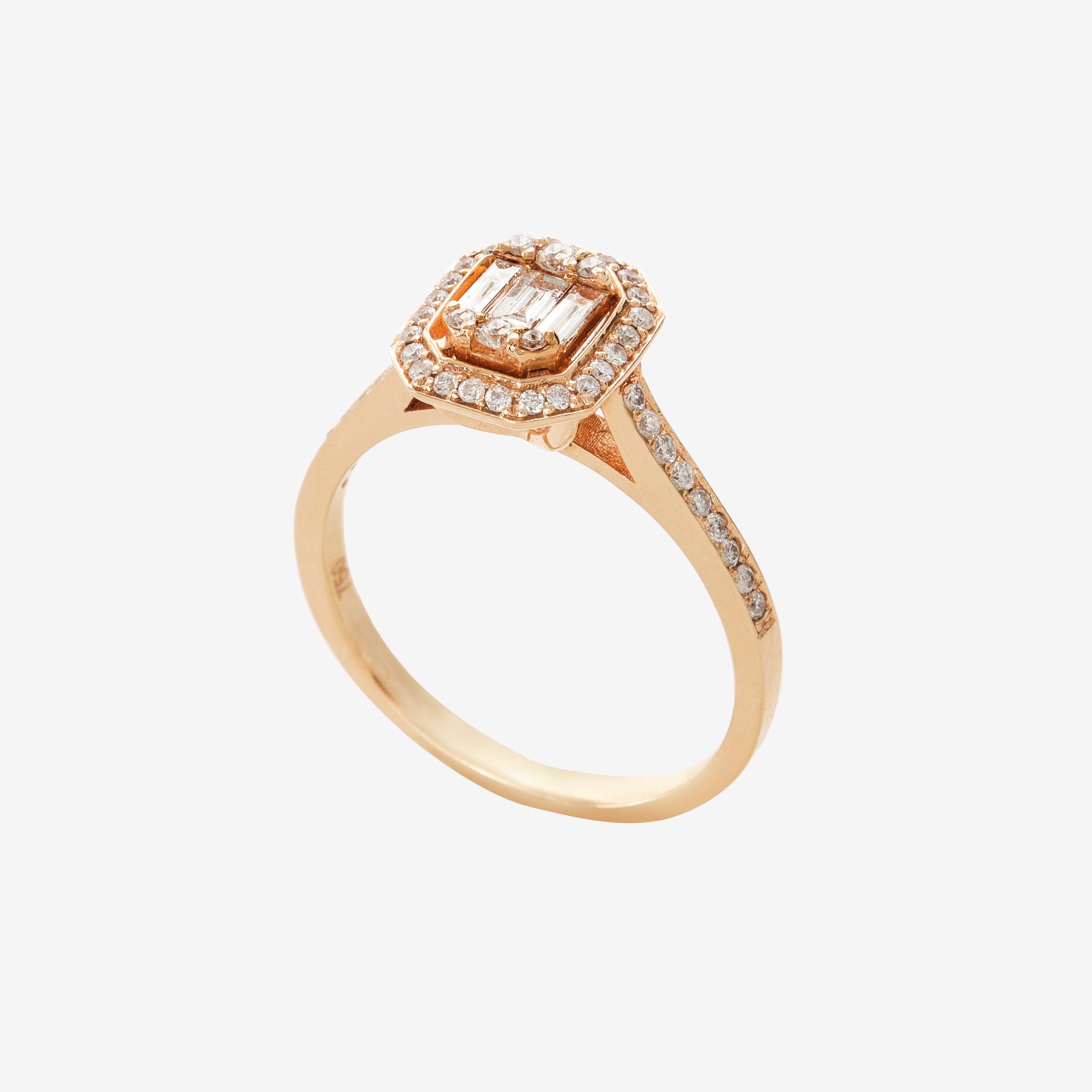 Nile ring with diamonds