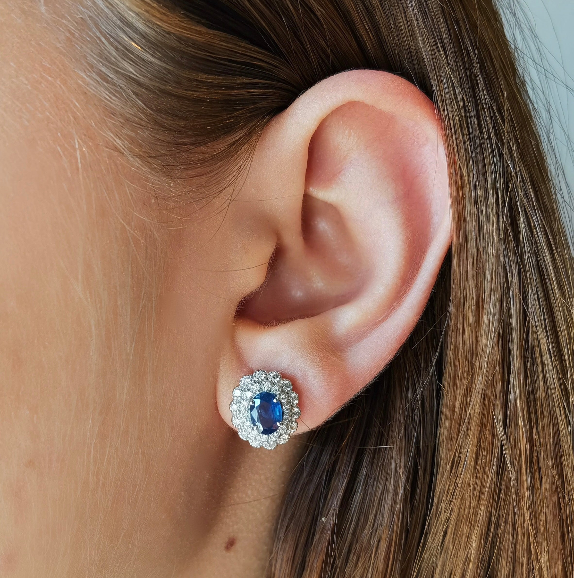 Petra earrings with sapphires and diamonds